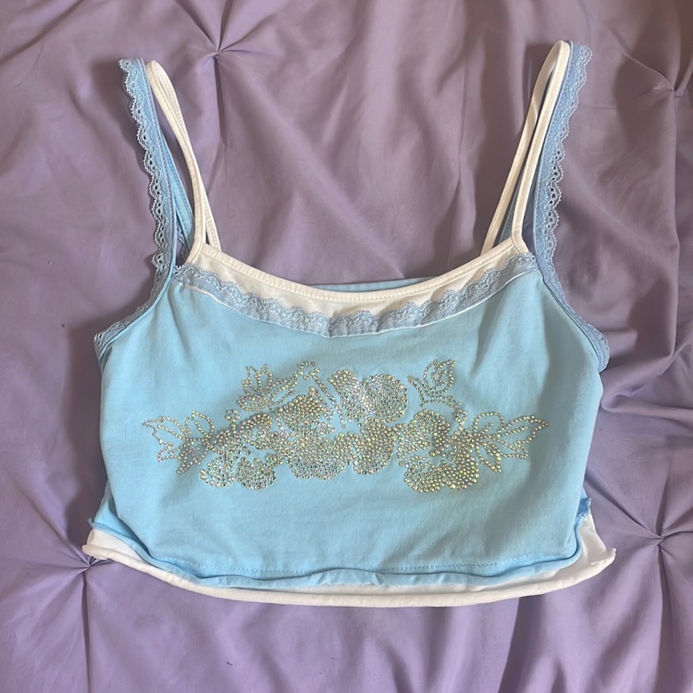 SHEIN top, very stretchy, rhinestone hibiscus flower design, never worn